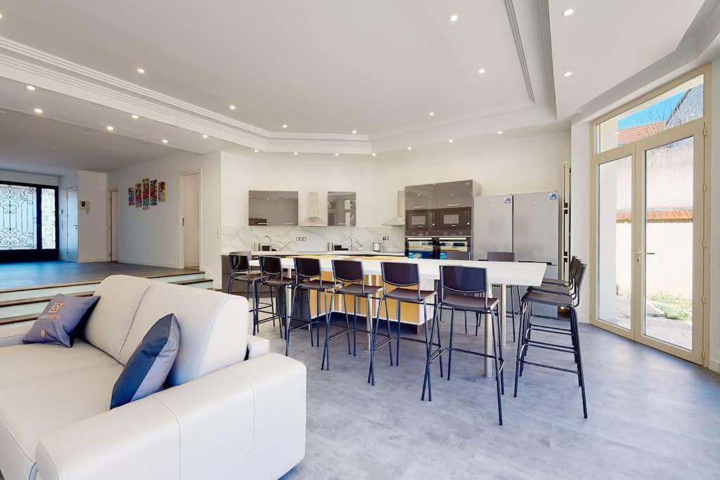 Apartment 10.studio#creteil#loft#cinema